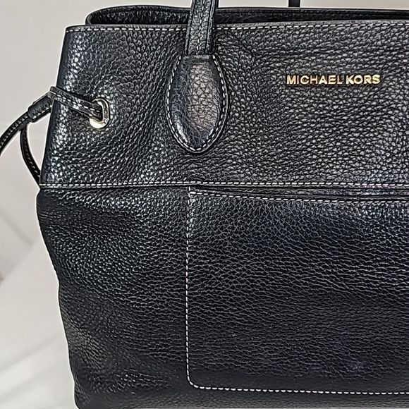Michael Kors Mae East West Drawstring Leather Tote BFPM-06-288 EUC - Picture 3 of 15